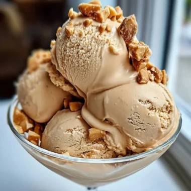 Delicious Peanut Butter Greek Yogurt frozen yogurt in a bowl with toppings