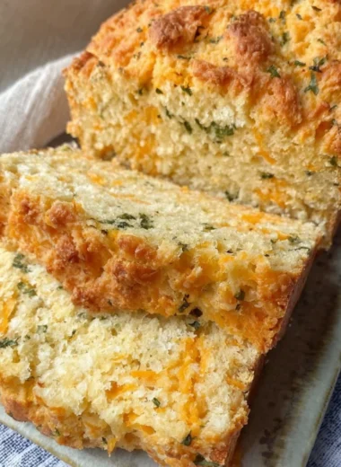 Freshly baked Cheddar Bay Biscuit Bread with cheese and herbs
